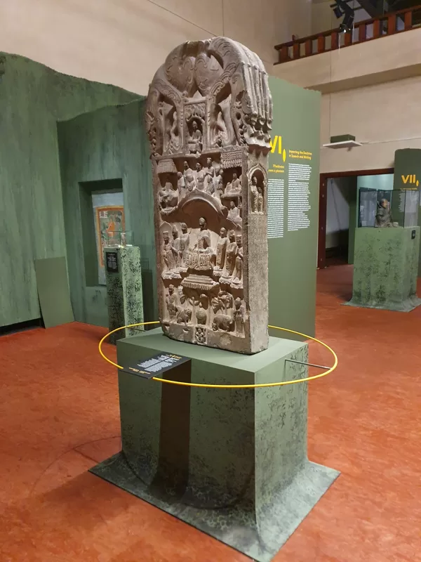 Valdštejnská jízdárna: „Buddha zblízka“