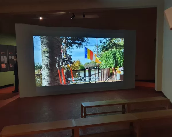 Valdštejnská jízdárna: „Buddha zblízka“